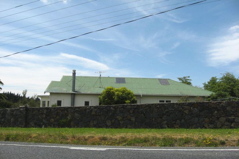 Photo of property in 5 Moontide Road, Kumeu, 0892