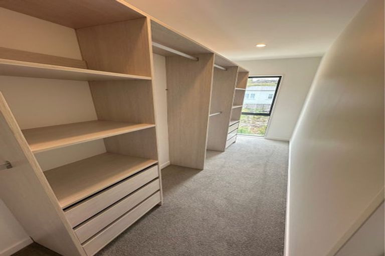 Photo of property in 60 Tiri Tiri Road, Birkdale, Auckland, 0626