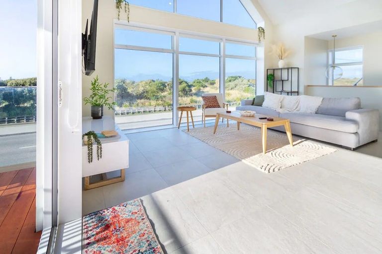 Photo of property in 1/49 Marine Parade, North New Brighton, Christchurch, 8083