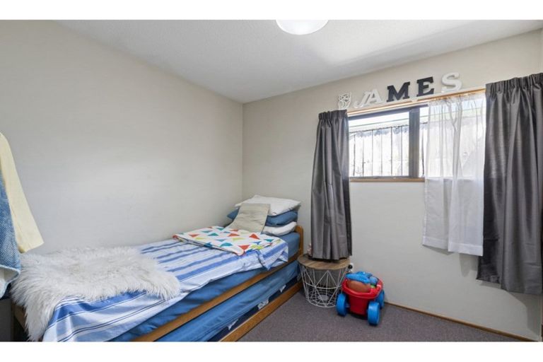 Photo of property in 2/517 Hereford Street, Linwood, Christchurch, 8011