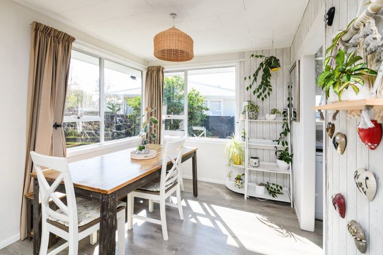 Photo of property in 91 Apollo Parade, Milson, Palmerston North, 4414