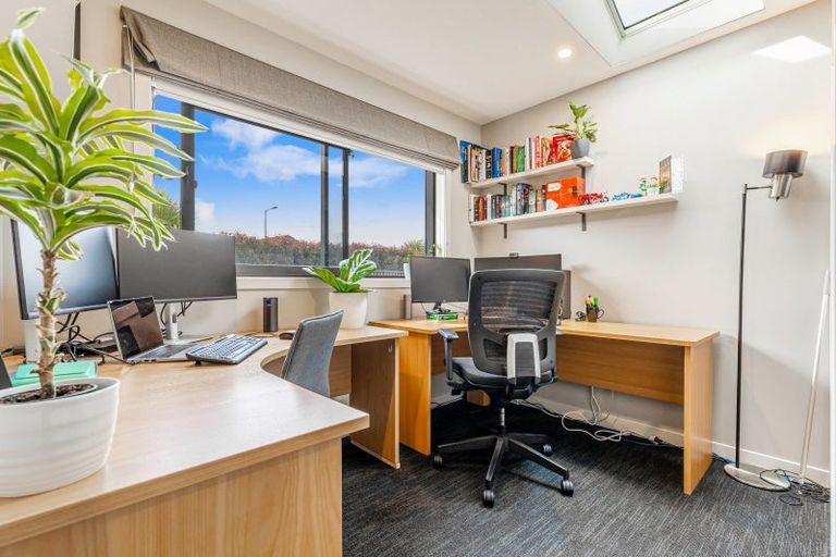 Photo of property in 33 Nellie Drive, Kumeu, 0810