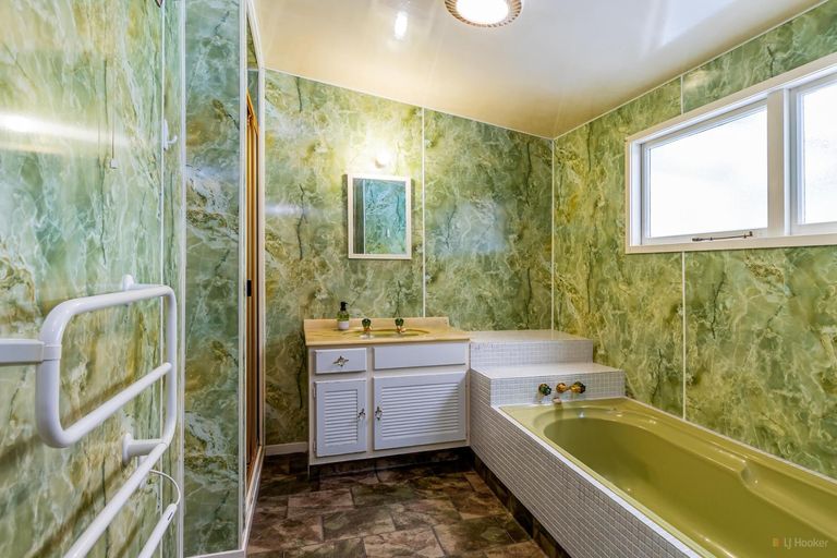 Photo of property in 42 Campbell Street, Geraldine, 7930