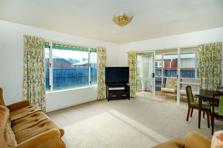 Photo of property in 2/105 Beresford Street, New Brighton, Christchurch, 8061