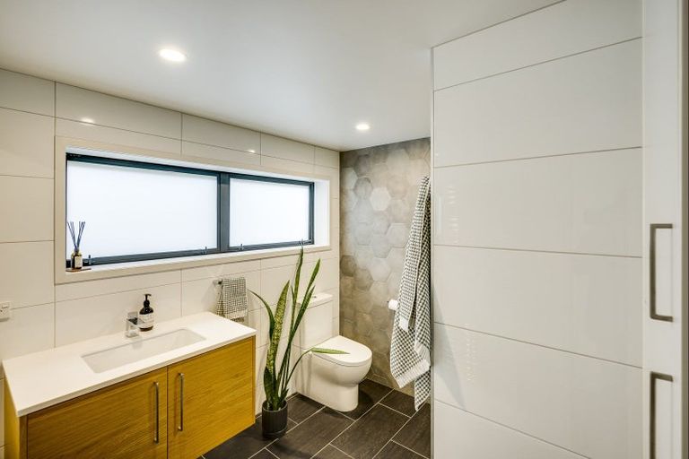 Photo of property in 13 Havelock Road, Hospital Hill, Napier, 4110