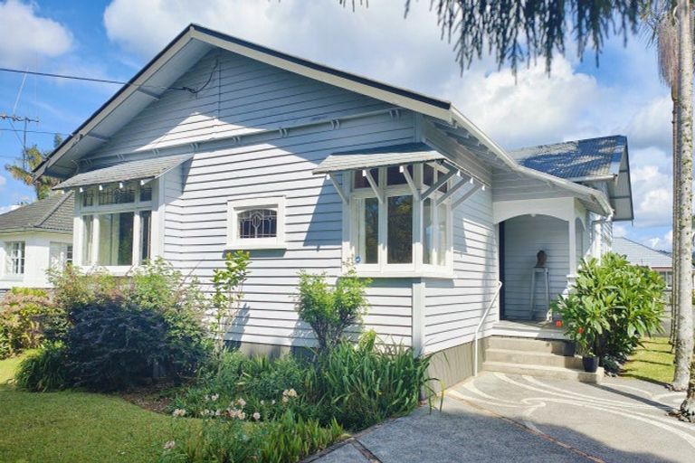 Photo of property in 33 Mains Avenue, Kensington, Whangarei, 0112