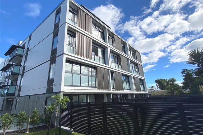 Photo of property in 207/9 Walmer Road, Point Chevalier, Auckland, 1022