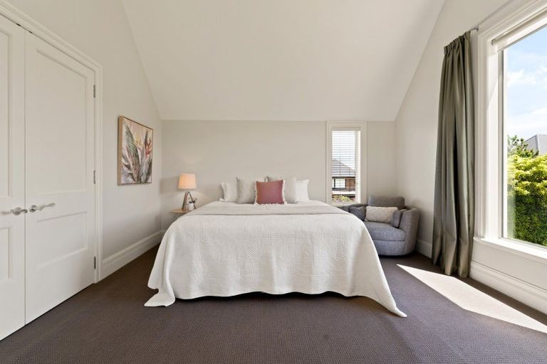 Photo of property in 17 Granville Terrace, Belleknowes, Dunedin, 9011