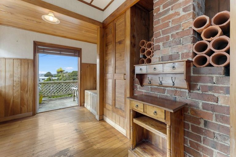 Photo of property in 88 Mangorei Road, Strandon, New Plymouth, 4312