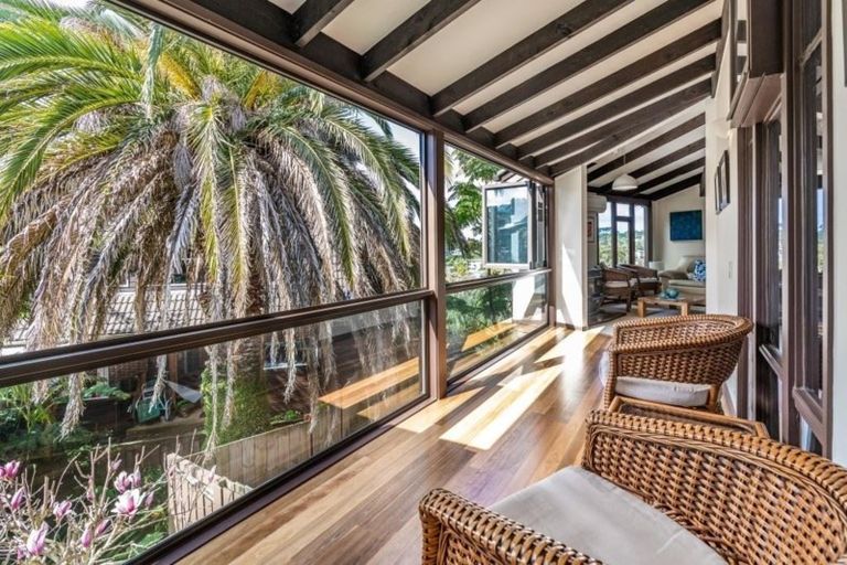 Photo of property in 18 Amante Crescent, Mairangi Bay, Auckland, 0630