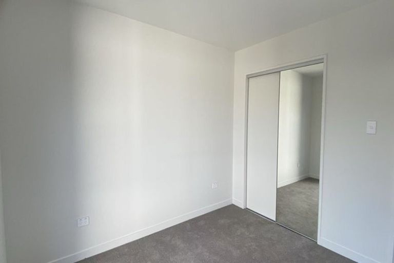 Photo of property in 1 Tawatawa Street, Long Bay, Auckland, 0630