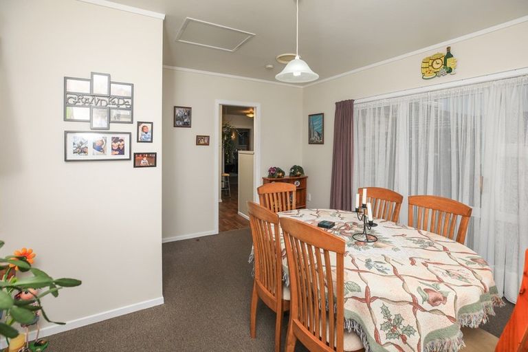 Photo of property in 32 Macmurdo Avenue, Glenview, Hamilton, 3206