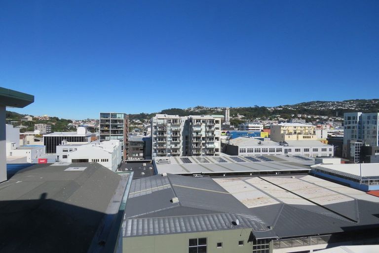 Photo of property in De Vere Apartments, 2/23 Tennyson Street, Te Aro, Wellington, 6011