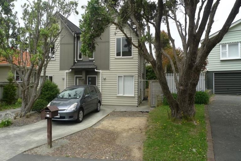 Photo of property in 1a Arapiko Street, Johnsonville, Wellington, 6037