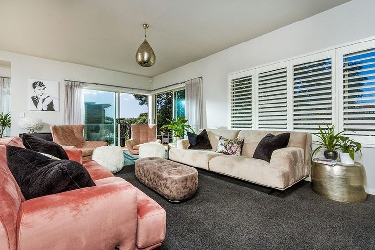 Photo of property in 24 Muritai Road, Milford, Auckland, 0620