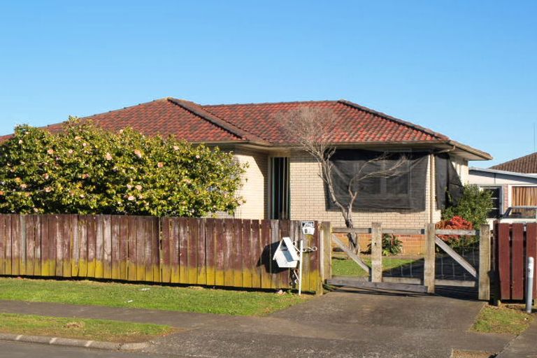 Photo of property in 22 Lyncroft Street, Mangere East, Auckland, 2024