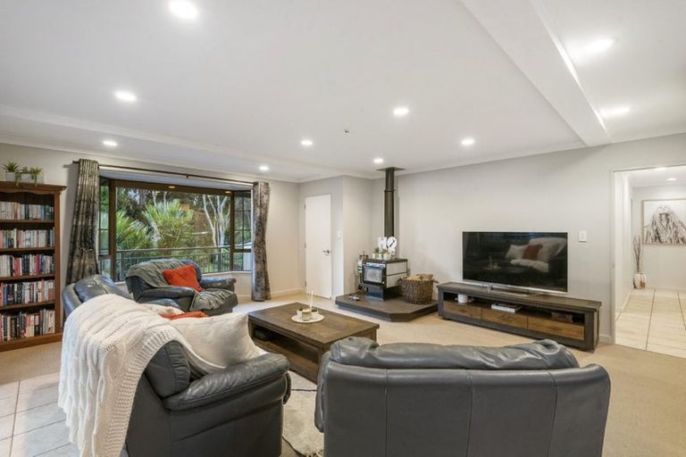 Photo of property in 19 Dormer Road, Kaukapakapa, Helensville, 0875