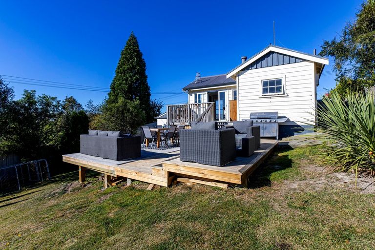 Photo of property in 57 Hassall Street, Parkside, Timaru, 7910