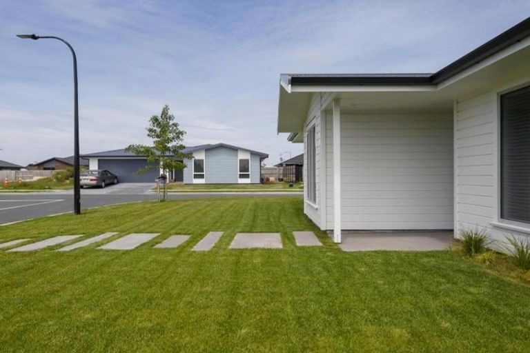 Photo of property in 28 Bastille Court, Rangatira Park, Taupo, 3330
