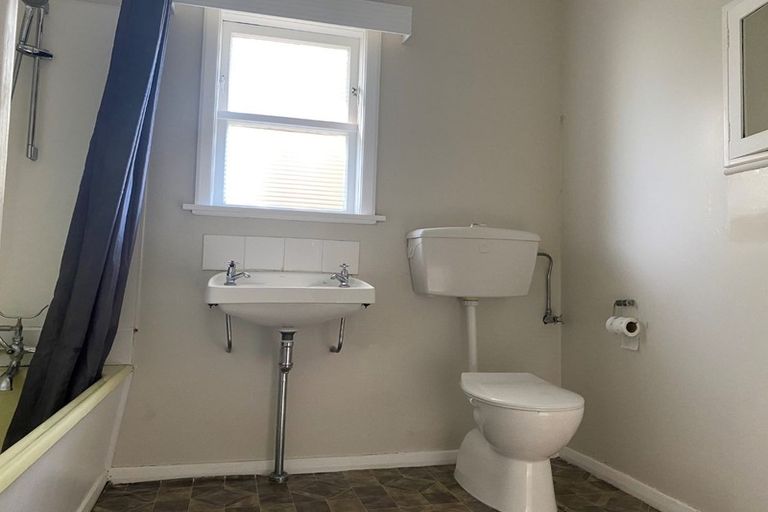 Photo of property in 37 Lupin Road, Otaki, 5512