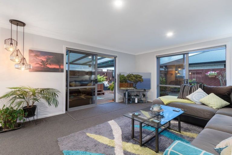 Photo of property in 32 Sabre Street, Papamoa Beach, Papamoa, 3118