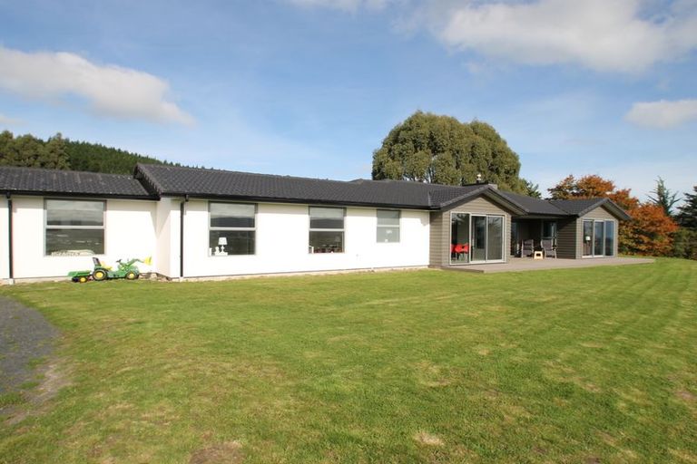 Photo of property in 198 Gladstone Road North, Mosgiel, 9024