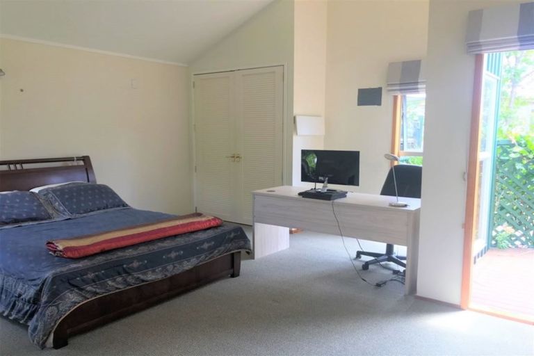 Photo of property in 34 Rahui Road, Greenhithe, Auckland, 0632