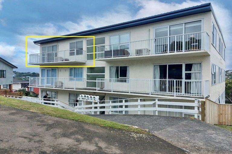 Photo of property in 12/32 Akaroa Drive, Maupuia, Wellington, 6022