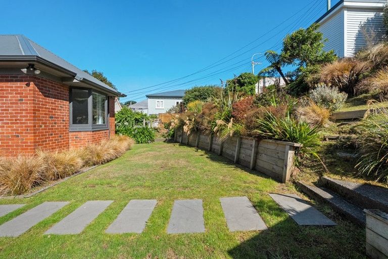 Photo of property in 544 Broadway, Strathmore Park, Wellington, 6022