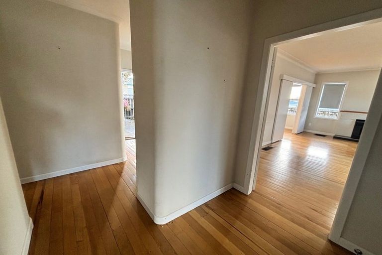 Photo of property in 267 Queen Street, Pukekohe, 2120