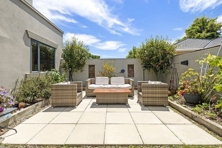 Photo of property in 55 Royal Oak Drive, Kelvin Grove, Palmerston North, 4414