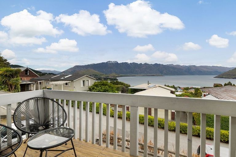 Photo of property in 36b Avalon Crescent, Fernhill, Queenstown, 9300