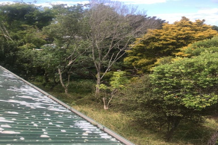 Photo of property in 28 Howard Road, Northcote, Auckland, 0627