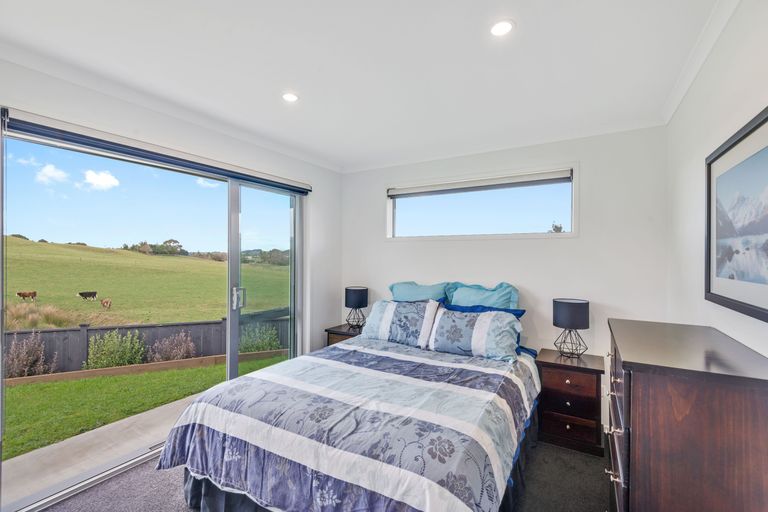 Photo of property in 14 Hillpark Drive, Pokeno, 2402