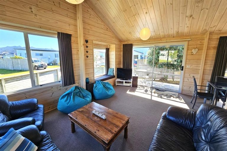 Photo of property in 117 Kelly Jade Avenue, Matarangi, Whitianga, 3592