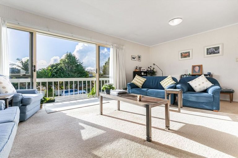 Photo of property in 50 Mayfair Crescent, Mairangi Bay, Auckland, 0630