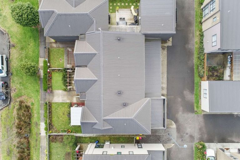 Photo of property in 33 Popokatea Drive, Takanini, 2112