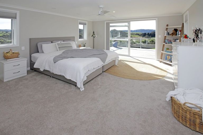 Photo of property in 33 Rua Road, Mangawhai, 0573