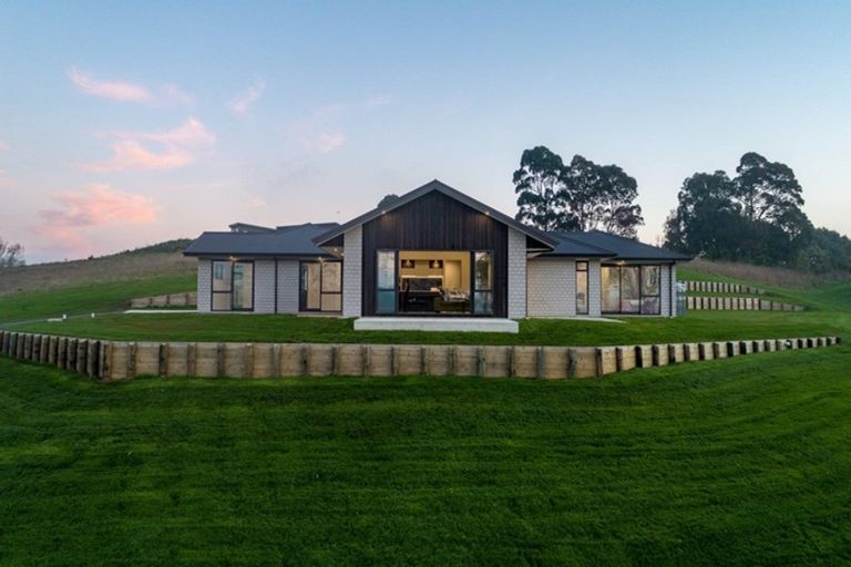 Photo of property in 23 Graham Mcrae Place, Whangamarino, Te Kauwhata, 3782