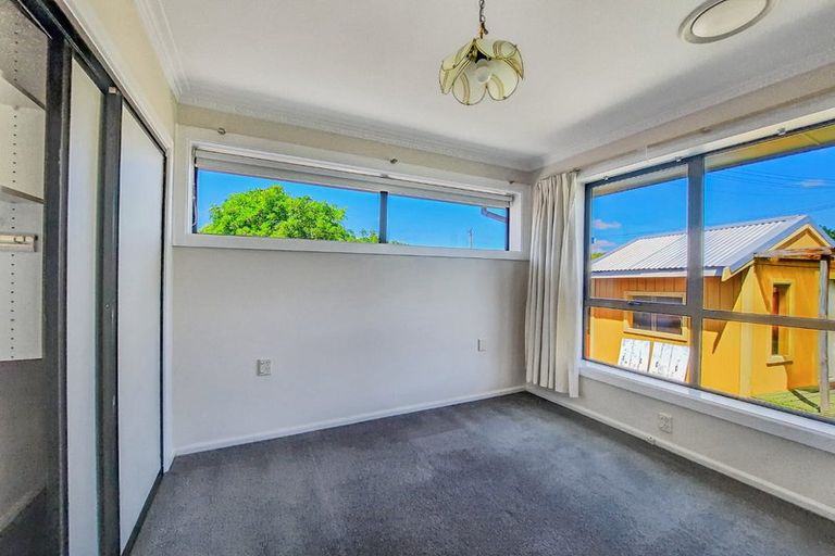 Photo of property in 22 Sevenoaks Drive, Bryndwr, Christchurch, 8053