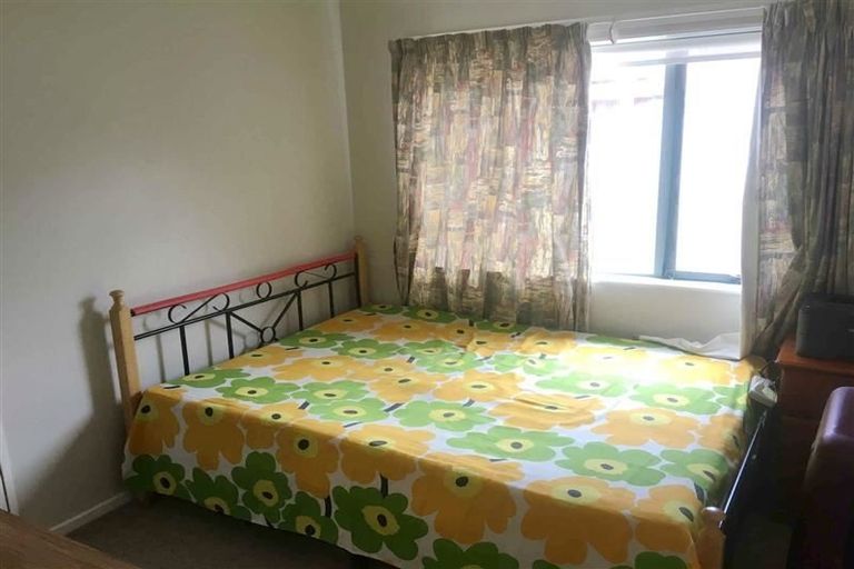 Photo of property in 22 Gendo Avenue, Henderson, Auckland, 0612