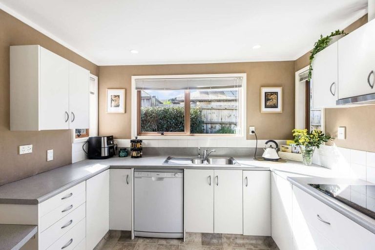 Photo of property in 32 Colum Place, Bucklands Beach, Auckland, 2014