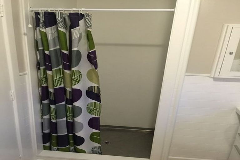 Photo of property in 14 Sunnyside Street, Onerahi, Whangarei, 0110