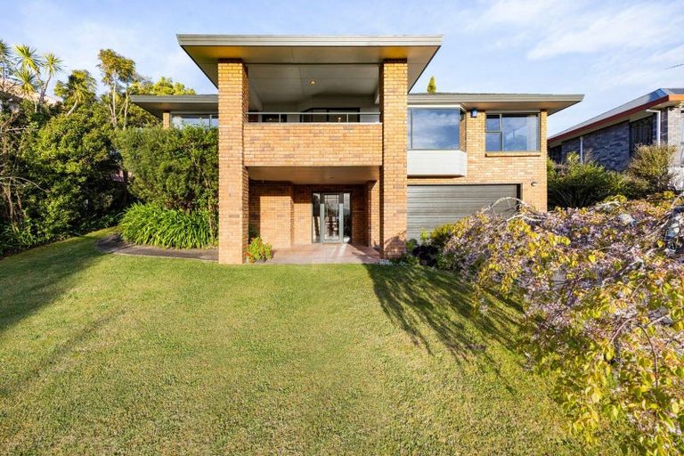 Photo of property in 6 Tironui Terrace, Western Heights, Hamilton, 3200