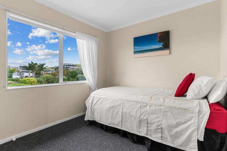 Photo of property in 12 Weka Street, Mangawhai, 0505