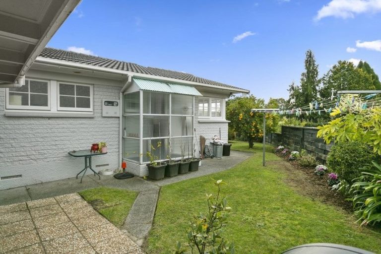 Photo of property in 2 Glading Place, St Andrews, Hamilton, 3200