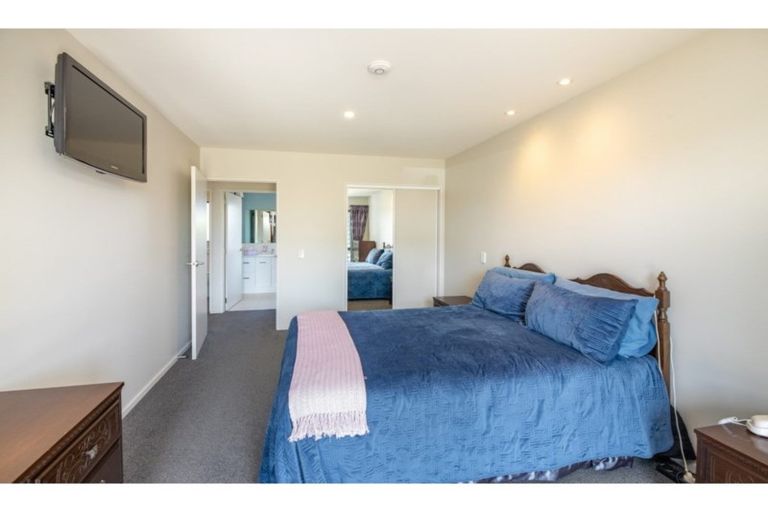 Photo of property in 1/49 Castletown Place, New Brighton, Christchurch, 8083
