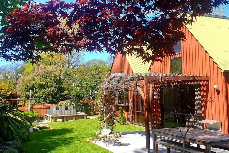 Photo of property in 8 Sargood Drive, Wanaka, 9305