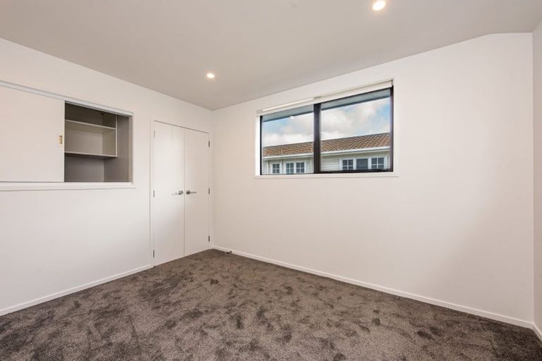 Photo of property in 3/97 Whites Line East, Waiwhetu, Lower Hutt, 5010