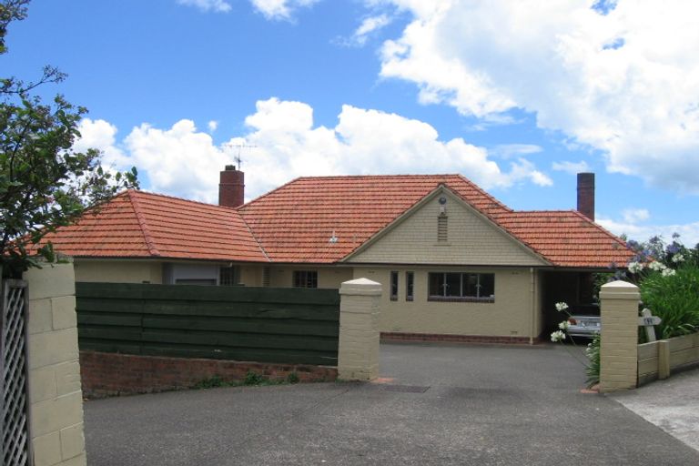 Photo of property in 42 Combes Road, Remuera, Auckland, 1050